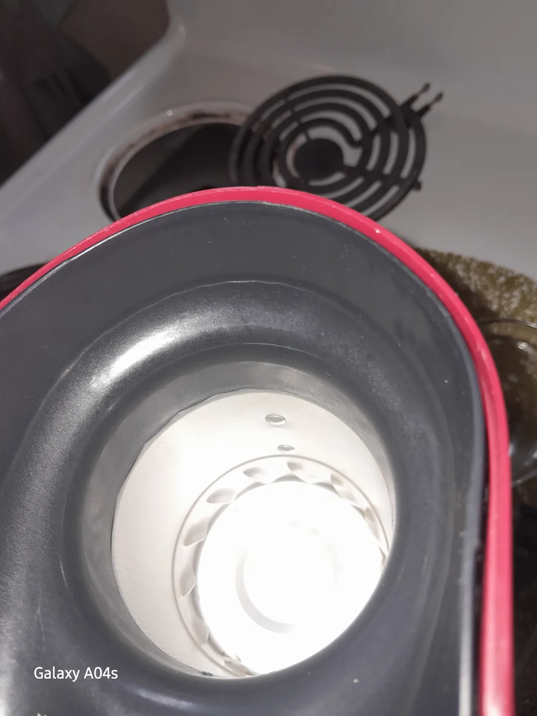 West Bend Air Crazy Hot Air Popcorn Popper image indicator(4)