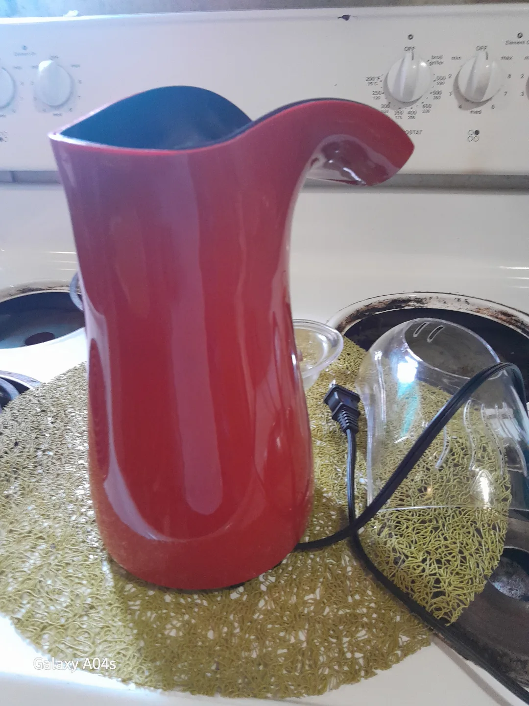 West Bend Air Crazy Hot Air Popcorn Popper image indicator(5)