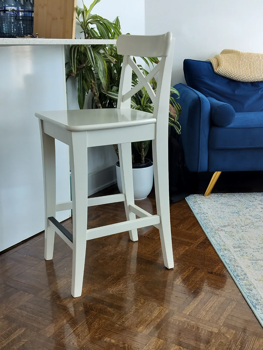 White Ingolf Bar Stool From Ikea thumbnail