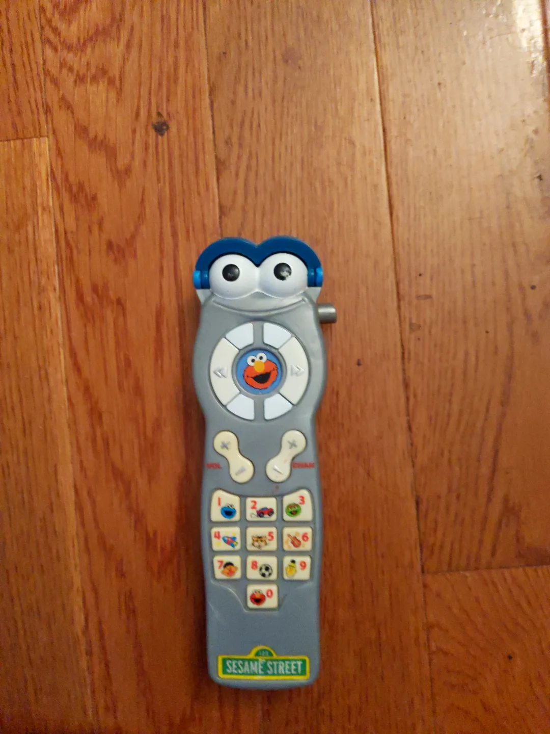Sesame Street Elmo Remote Control Toy 💙 # freecycle image indicator(2)