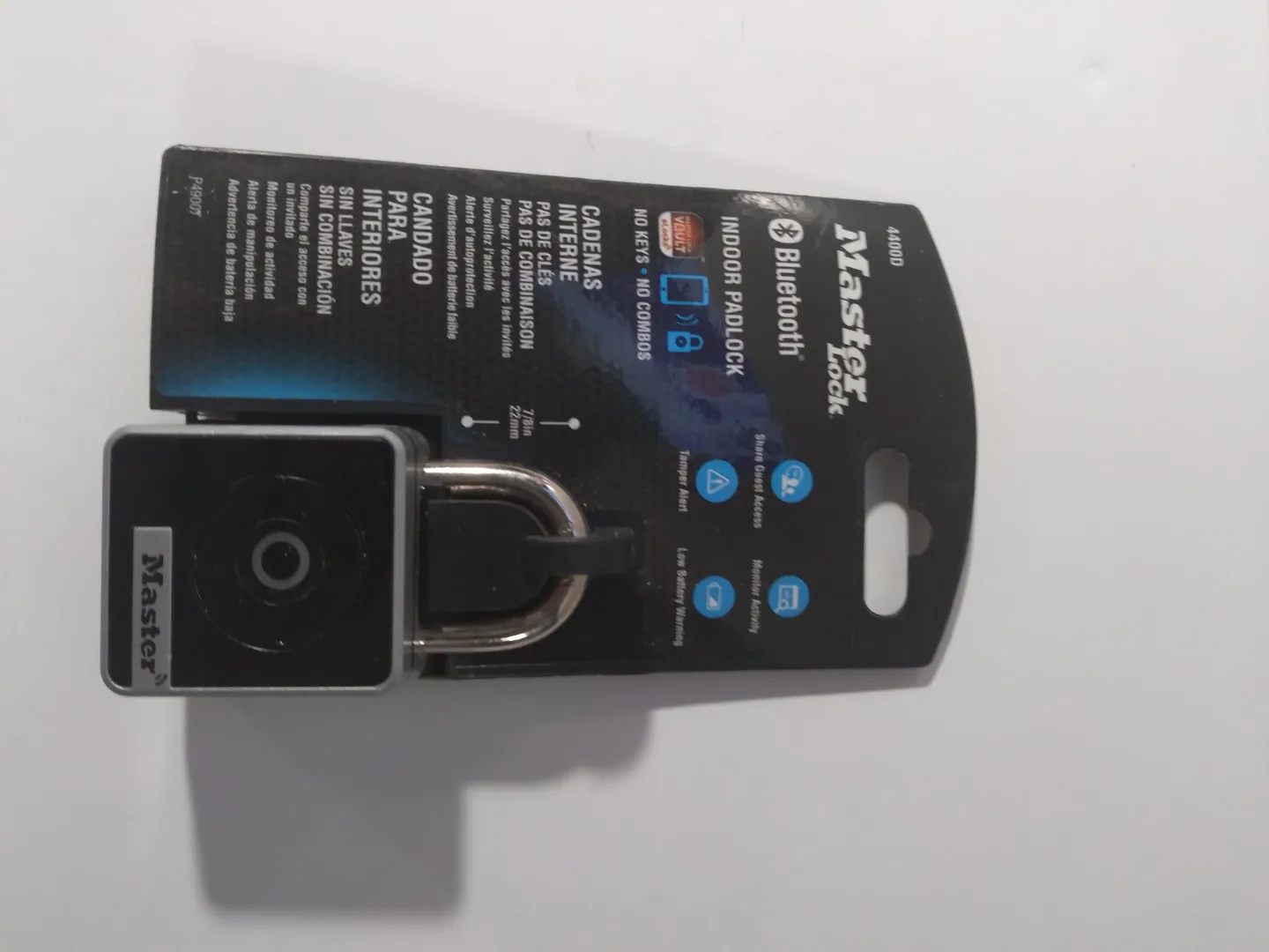 Master Lock 4400D Bluetooth Padlock thumbnail