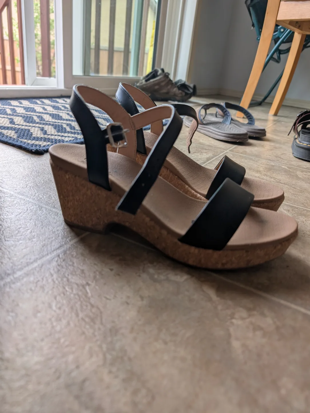 Black Strapped Wedge Sandals image indicator(3)