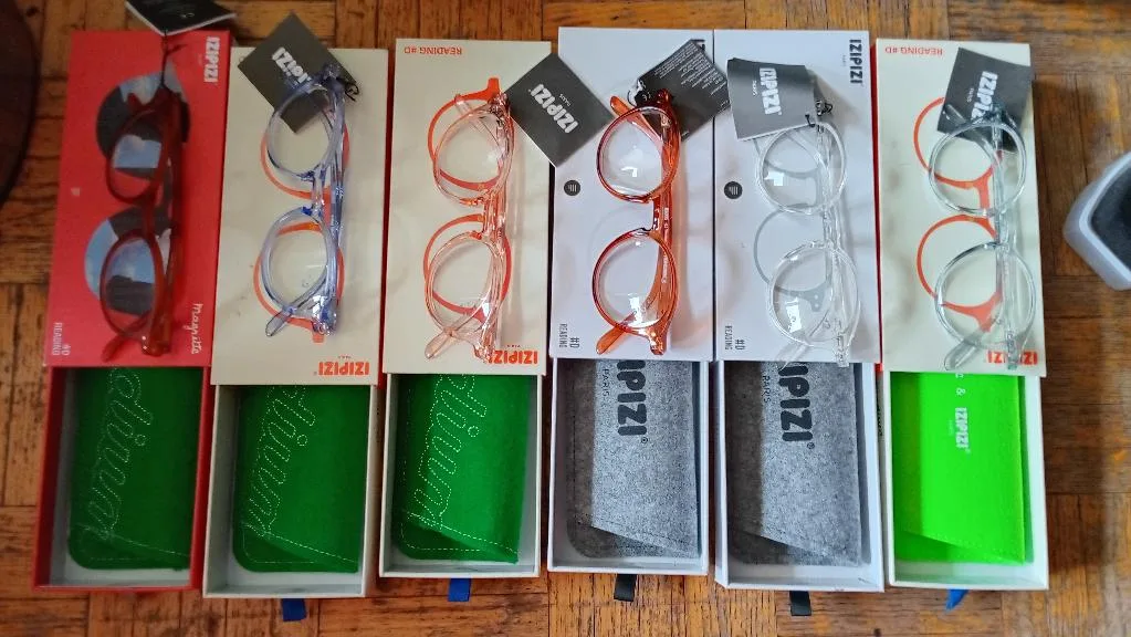 IZIPIZI Reading Glasses - Bundle of Six image indicator(2)