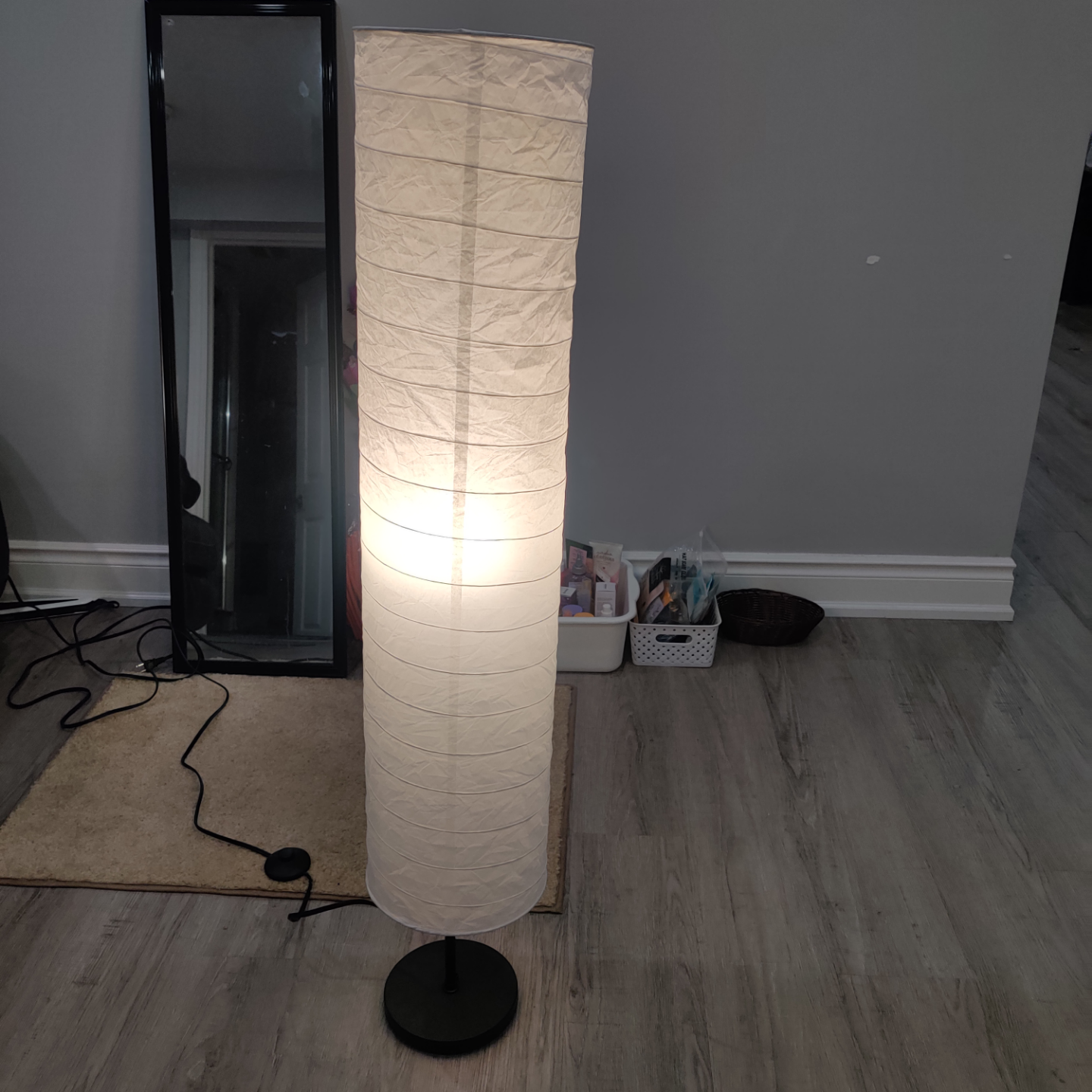 Tall White Paper Floor Lamp - photo 2