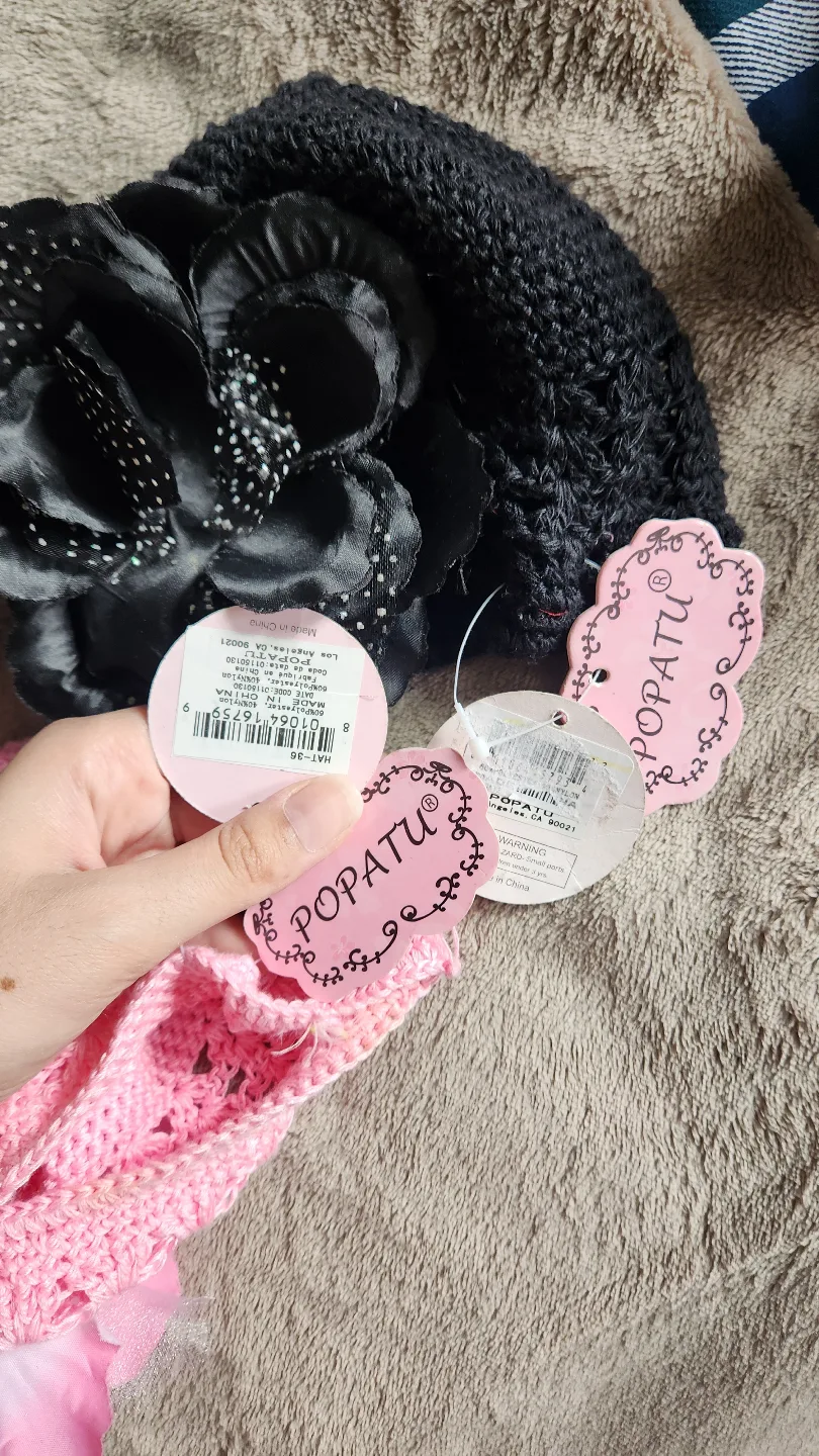 Set of 2 Baby Girl Crochet Hats with Flower Accents🏒 image indicator(5)