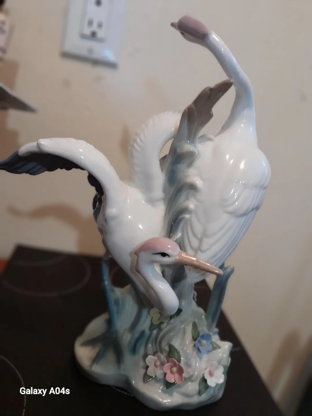 Porcelain Heron Figurine image indicator(5)