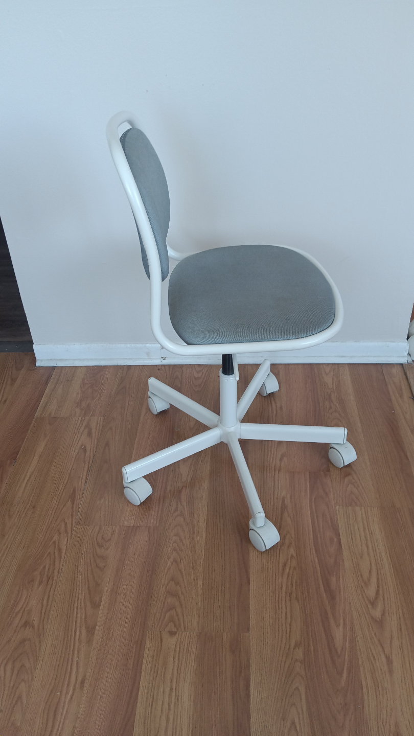 White and Gray Swivel Kids Chair - photo 2