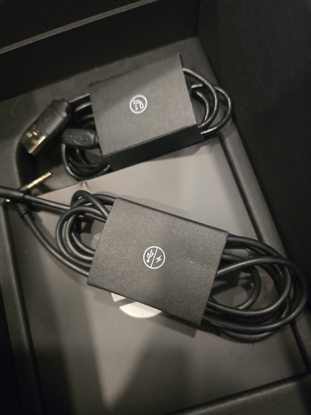 Beats Solo2 Wireless Headphones - Special Edition Space Grey - photo 2