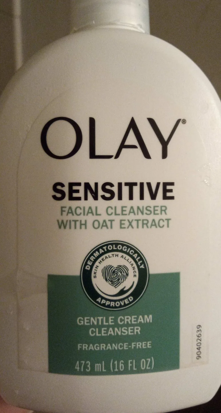 💚 🥕 Olay Fragrance-Free Moisturizing Face Wash thumbnail