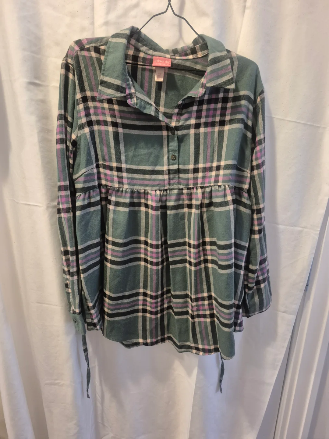 Women's Paisley Sky Flannel Shirt, Size Medium thumbnail
