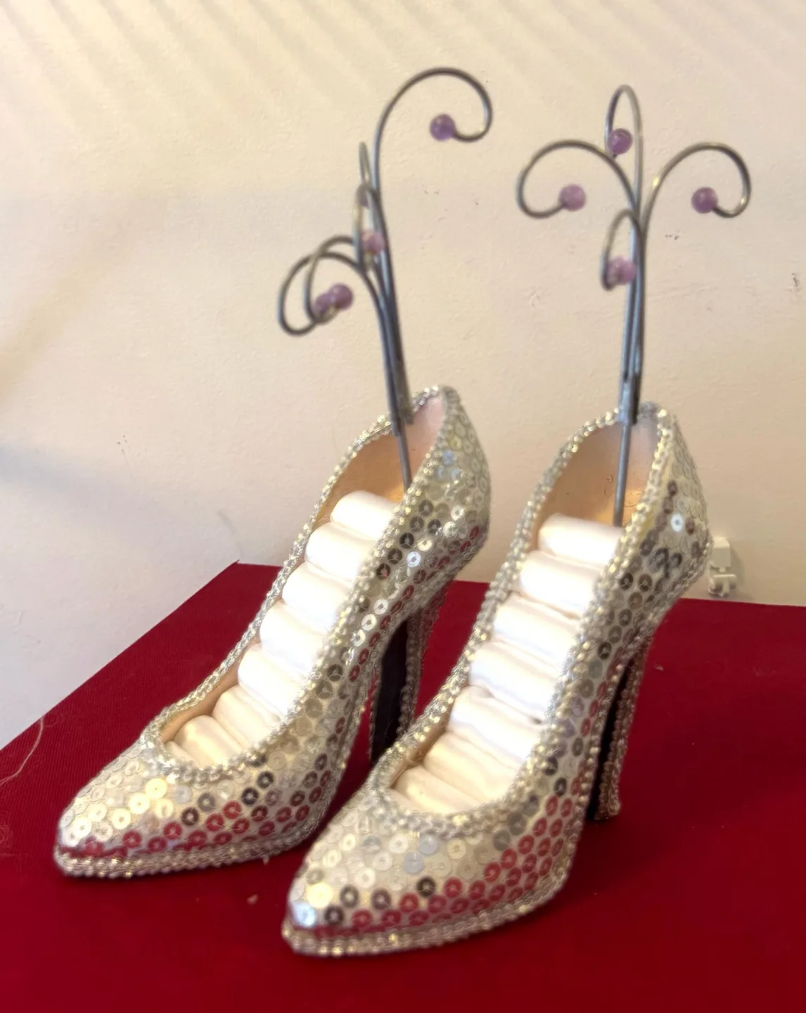 Silver Sequined High Heel Ring Holder thumbnail