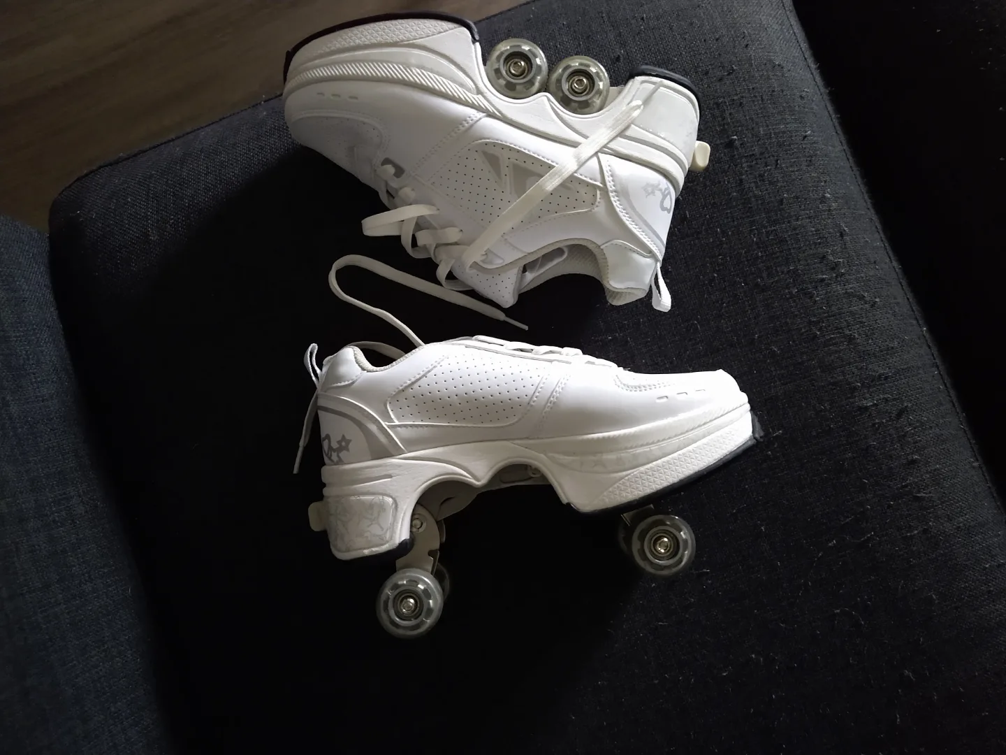 Roller Shoes size 4 image indicator(2)