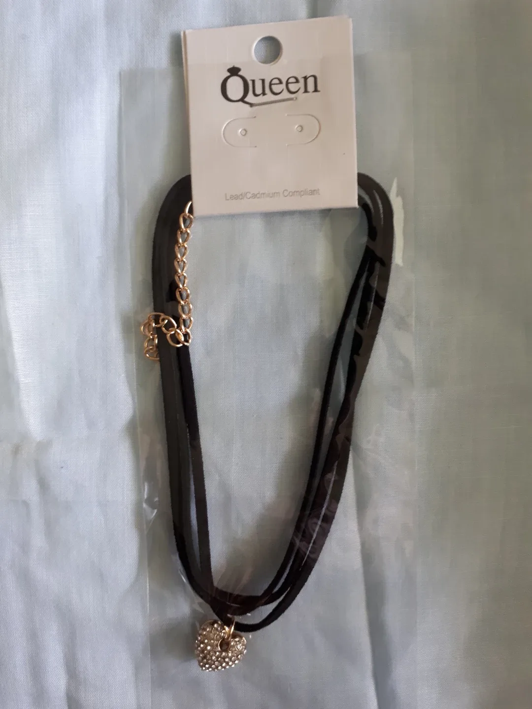 Brand new necklace and hair ties $1 each image indicator(4)