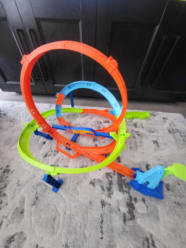 Hot Wheels Track Set - Stunt Loop & Launcher