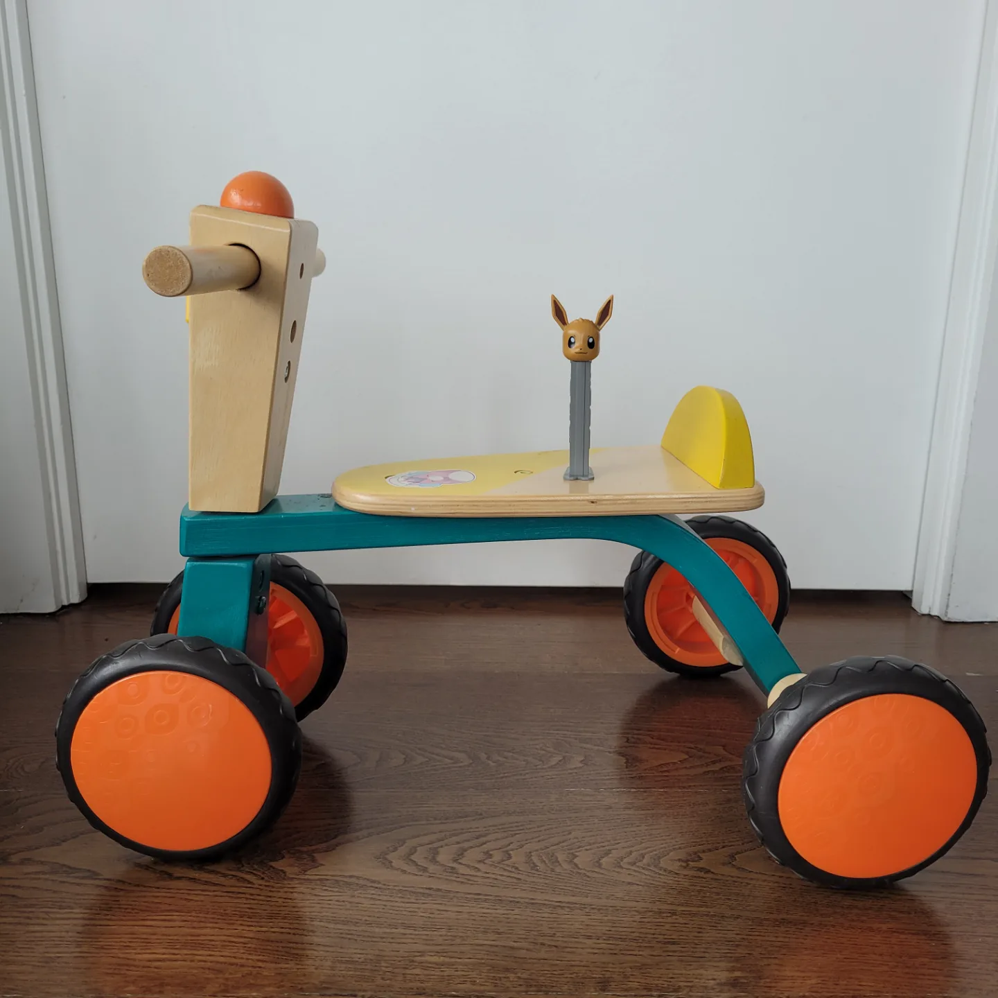 B Toys wooden toddler bike image indicator(3)