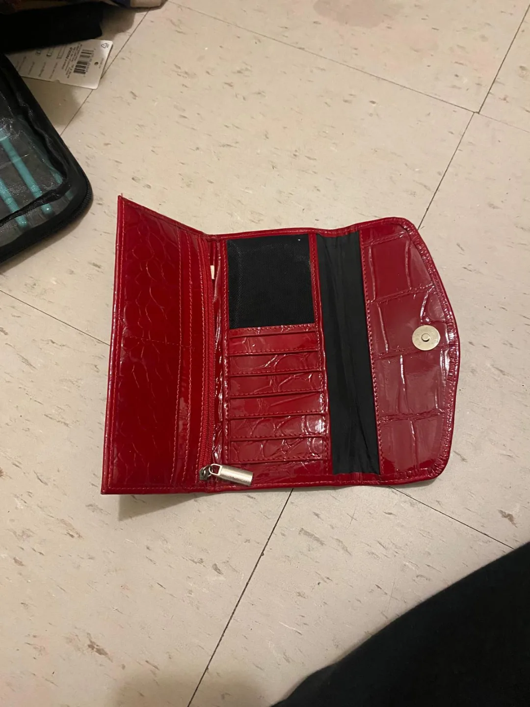 Bundle of 4 cosmetic bags image indicator(10)