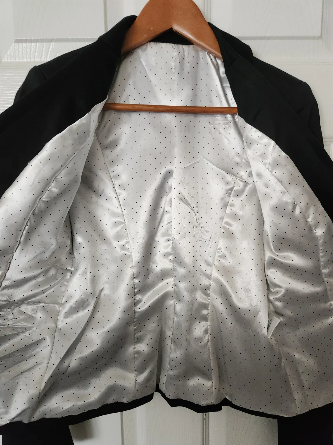 Women's Size 6 Black Blazer Jacket image indicator(3)