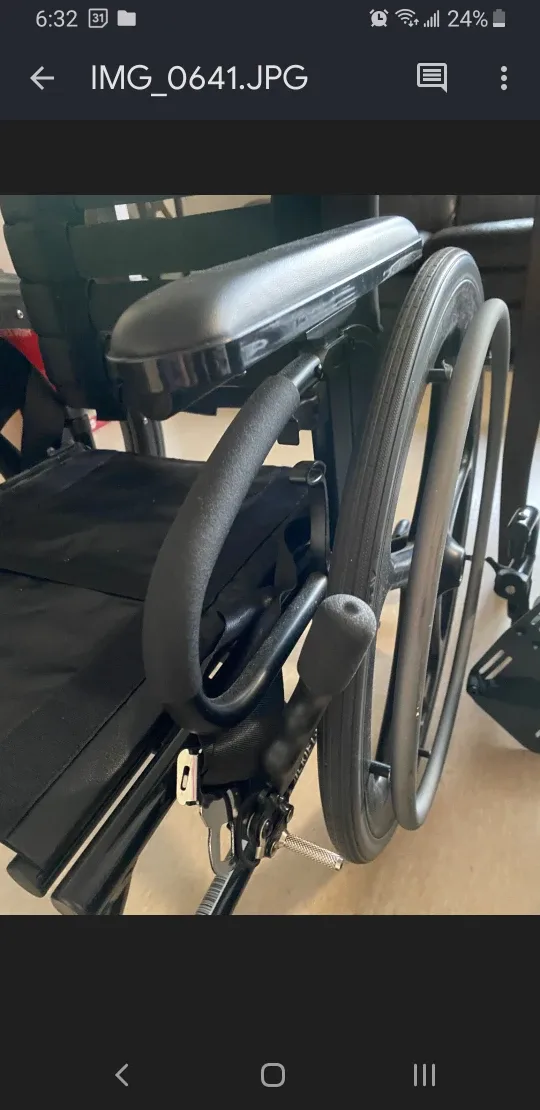 🇨🇦NEW Drive Medical Wheelchair - with front and seat cushion image indicator(4)