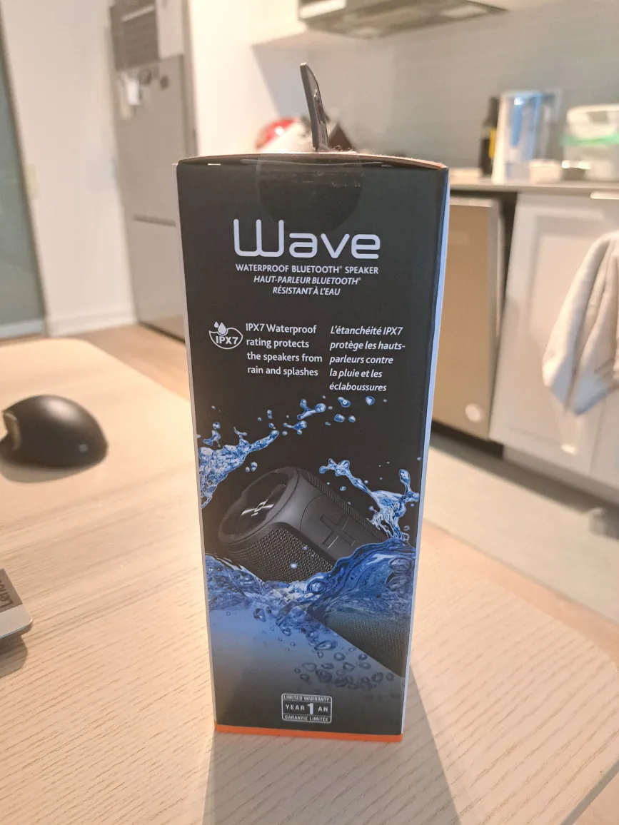 iQ Wave Waterproof Bluetooth Speaker - Brand New in Box image indicator(2)