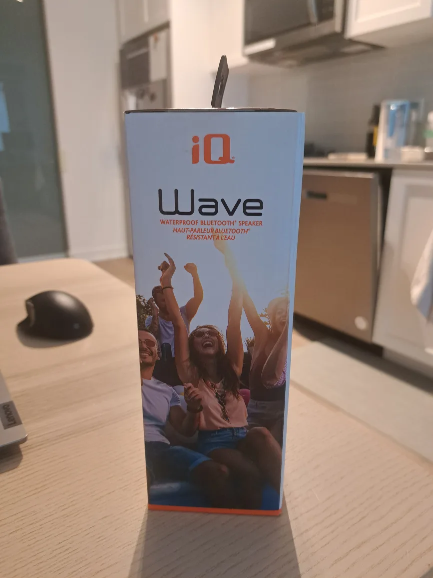 iQ Wave Waterproof Bluetooth Speaker - Brand New in Box image indicator(4)
