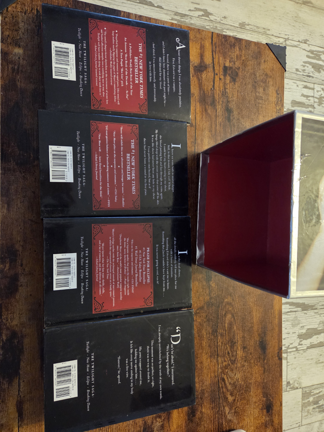 Twilight Saga Complete Collection Box Set - photo 3