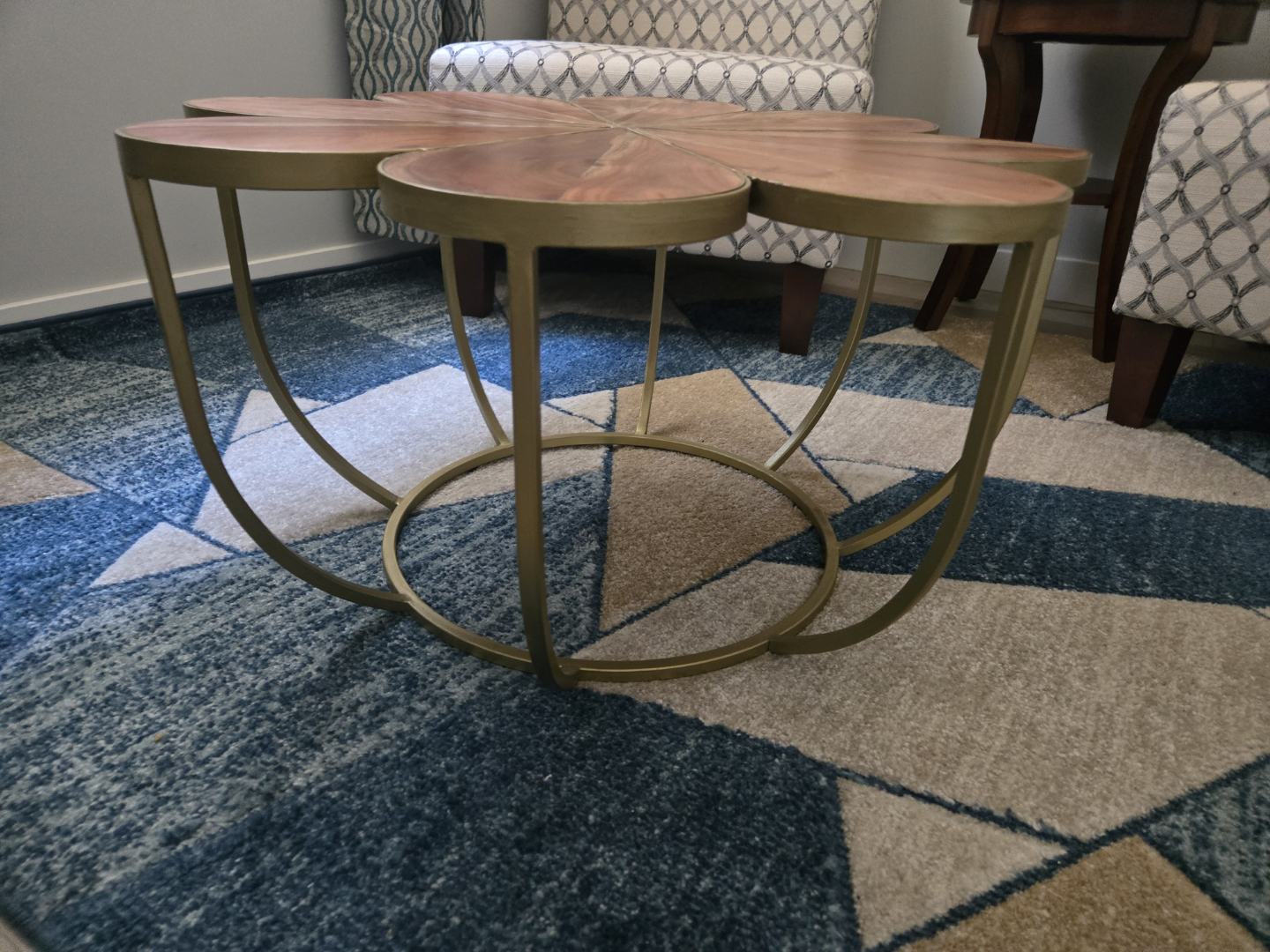 Unique Flower Shaped Coffee Table - photo 2