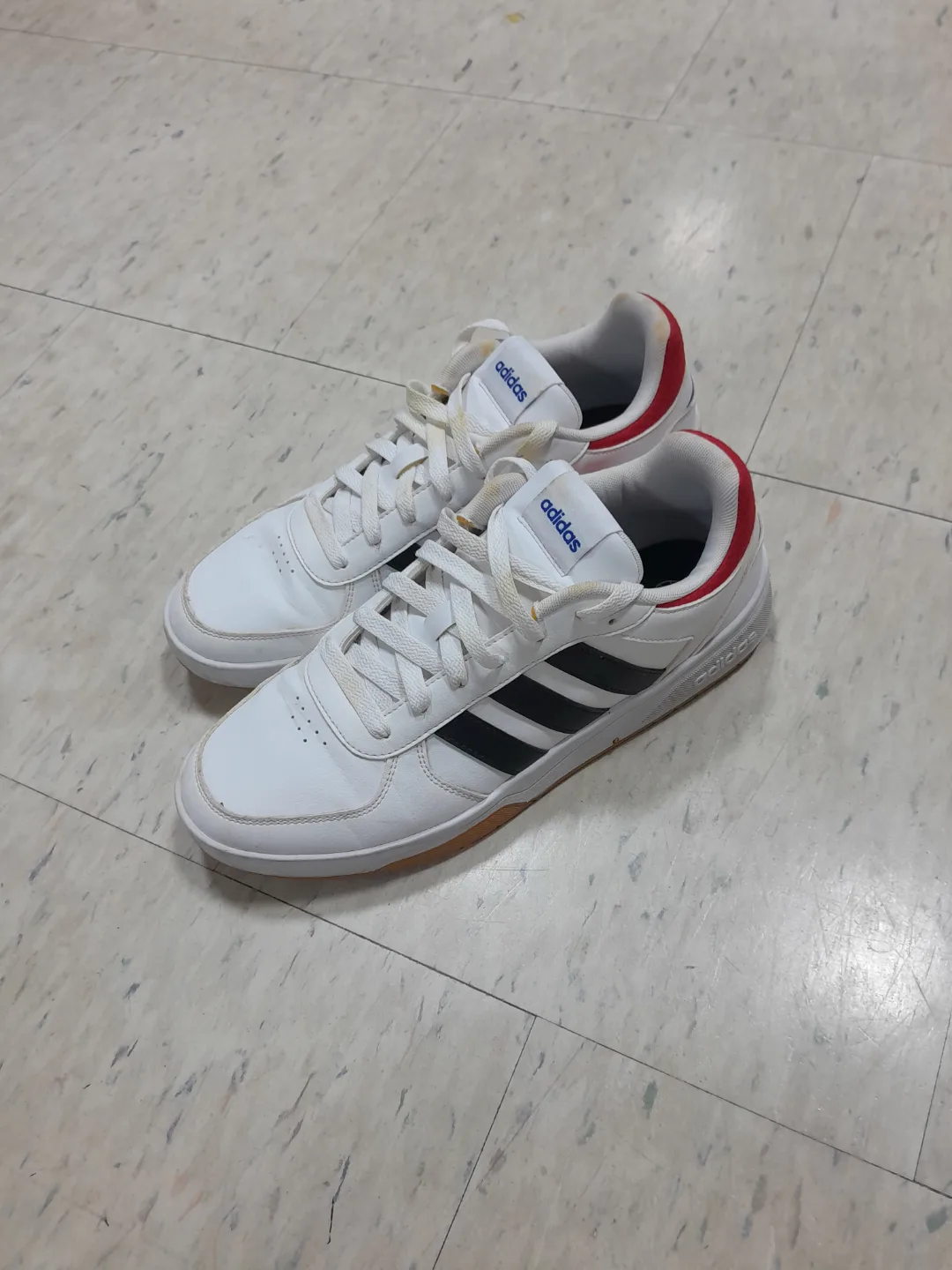 Adidas Men's White and Black Low-Top Sneakers Size 9 thumbnail