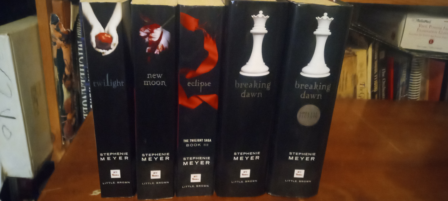 5 Book Lot of The Twilight Series by Stephenie Meyer