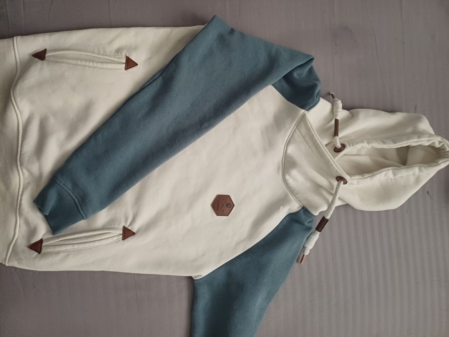 Brand new Indigo/Indicode Jeanscode Unisex Sweater/Hoodie
