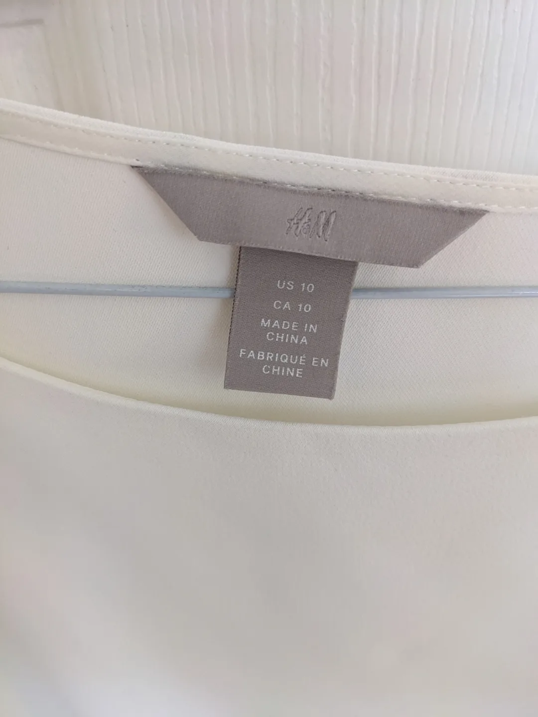 H&M Women's White Blouse image indicator(2)