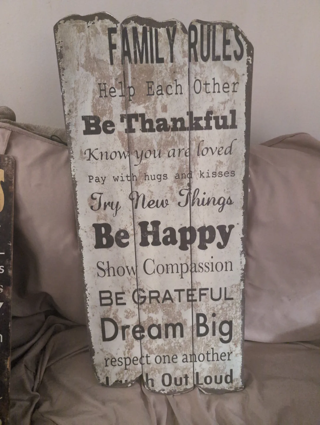 Family Rules Wooden Wall Decor thumbnail