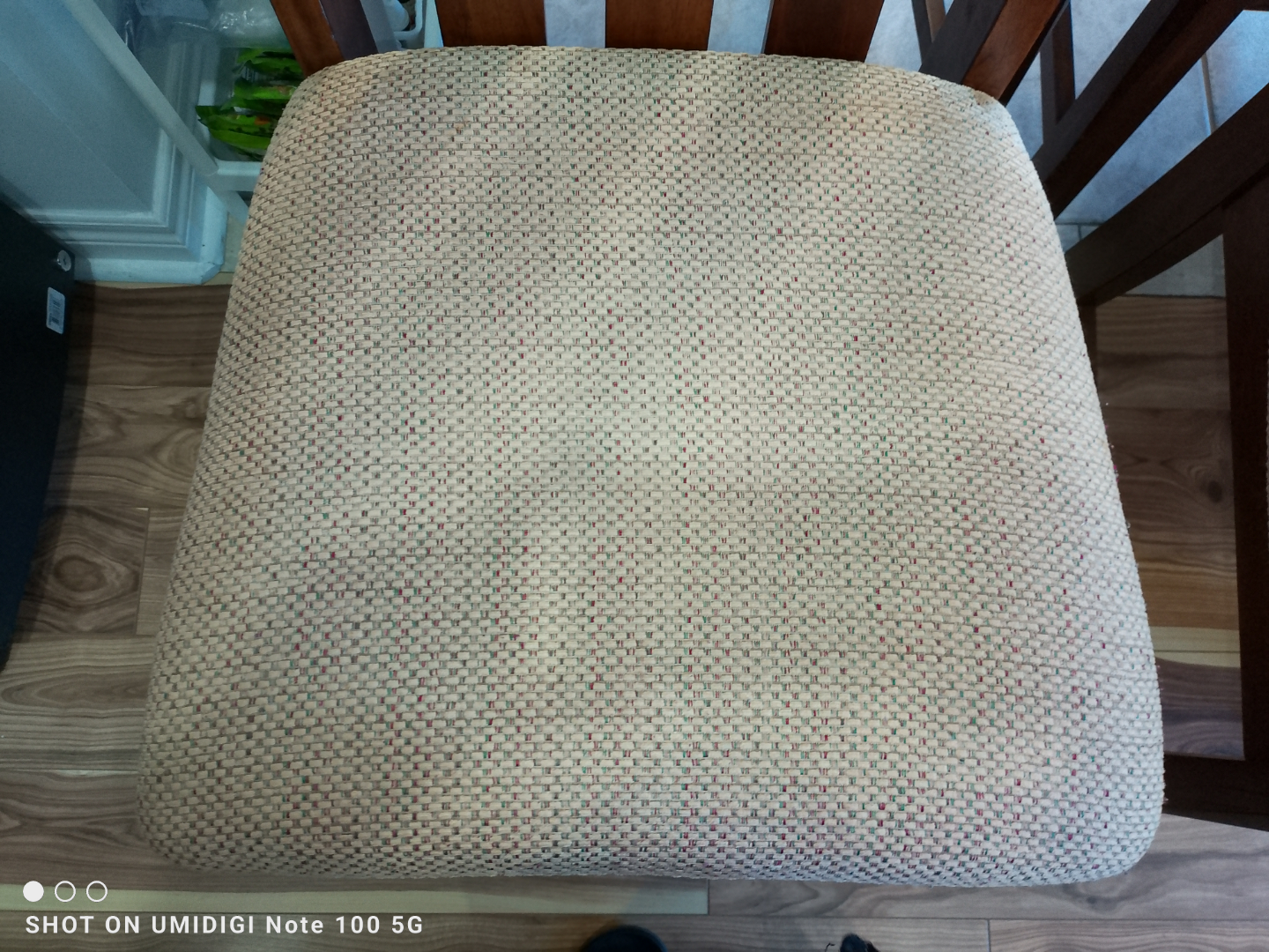 Set of Six Dining Chairs with Beige Cushions - photo 3