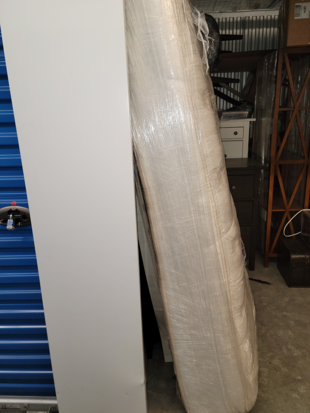 Pillowtop Queen Mattress-wrapped and ready - photo 4