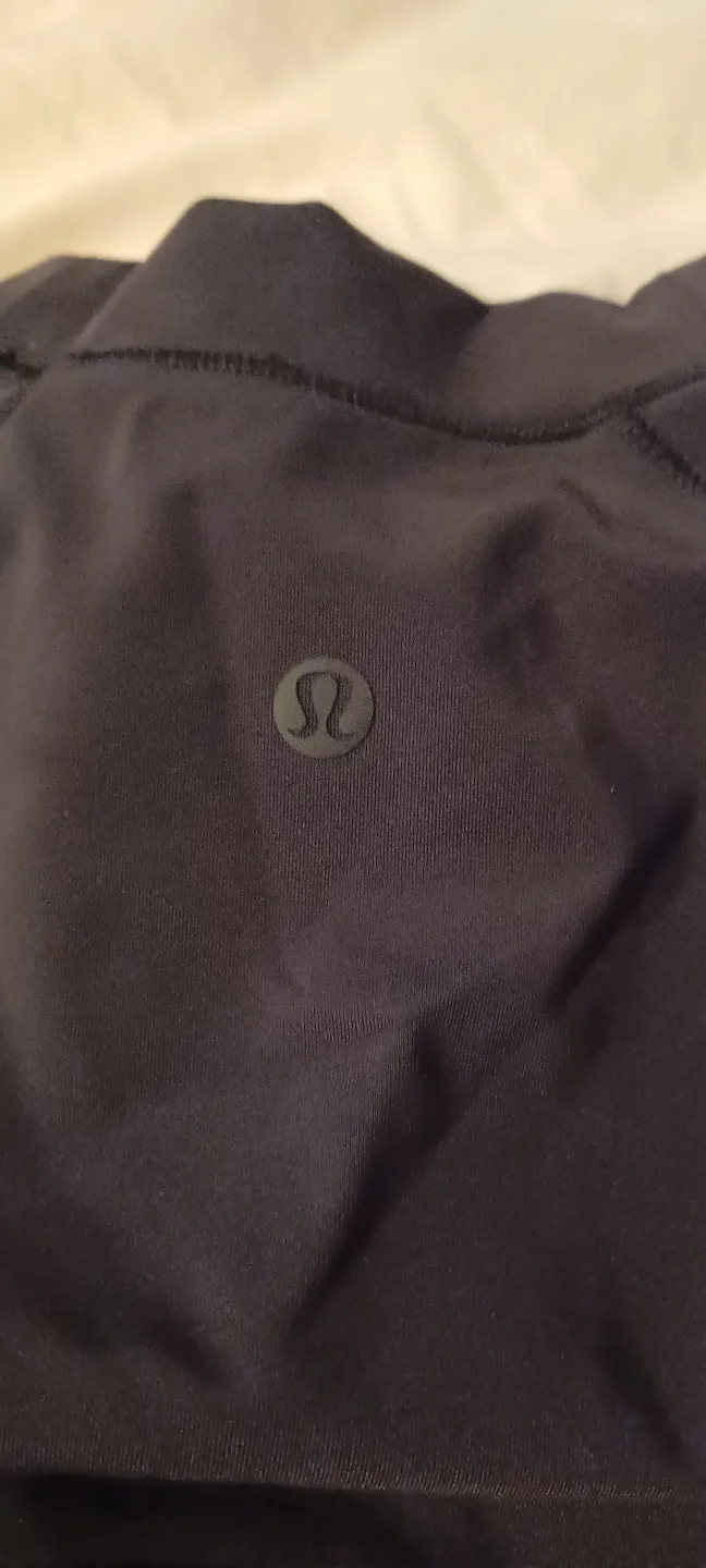 Women's cropped long sleeve lululemon shrug-size 4 image indicator(4)