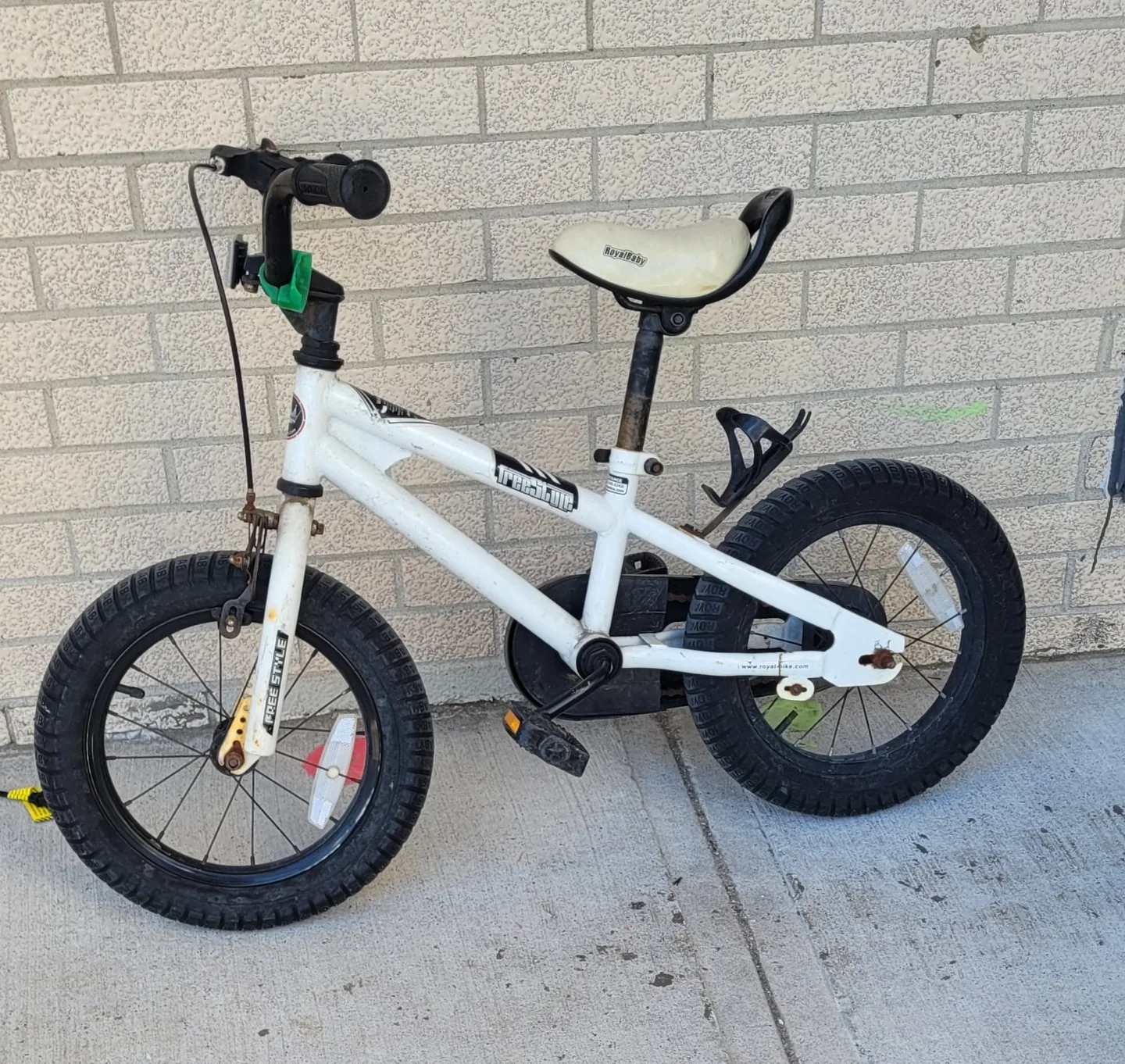 RoyalBaby Freestyle 16" Kids Bike thumbnail