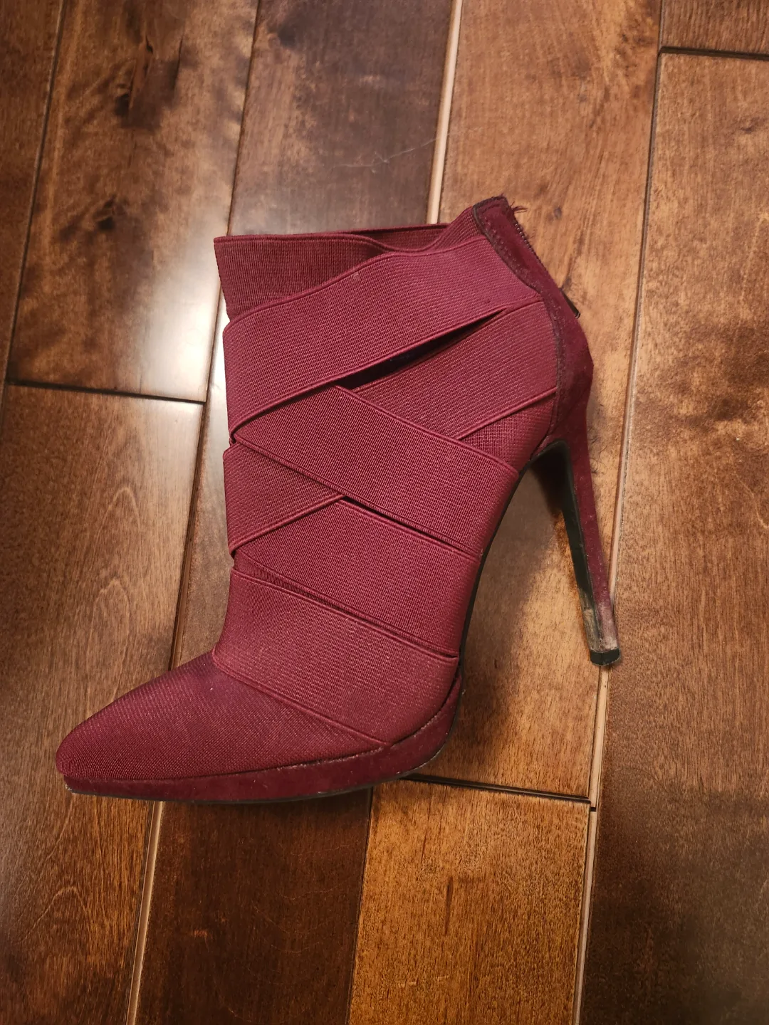 Burgundy Women's Ankle Boots thumbnail