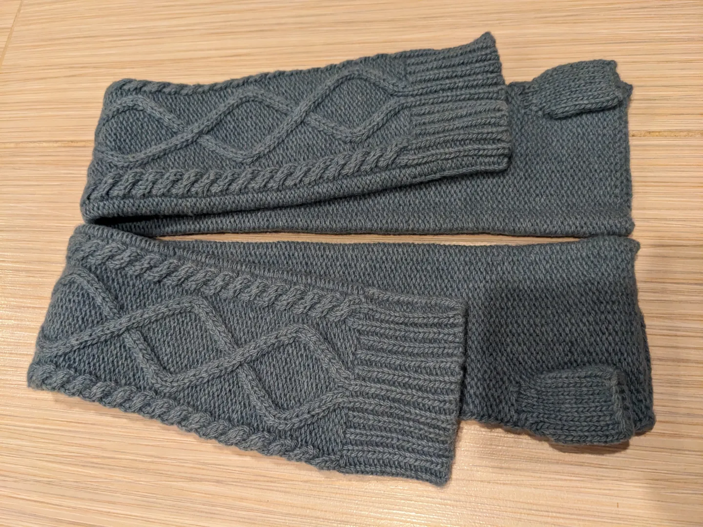 Cashmere Extra Long Arm Warmers image indicator(7)