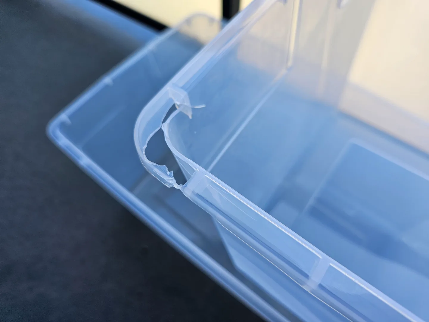 Sterilite 85 L/90 QT. Storage Box w/ Lid, White **CRACKED** image indicator(3)