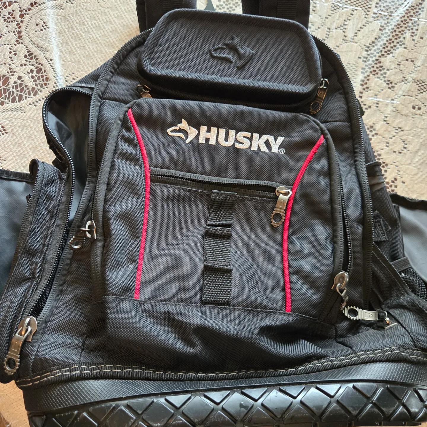 Husky Tool Backpack image indicator(3)