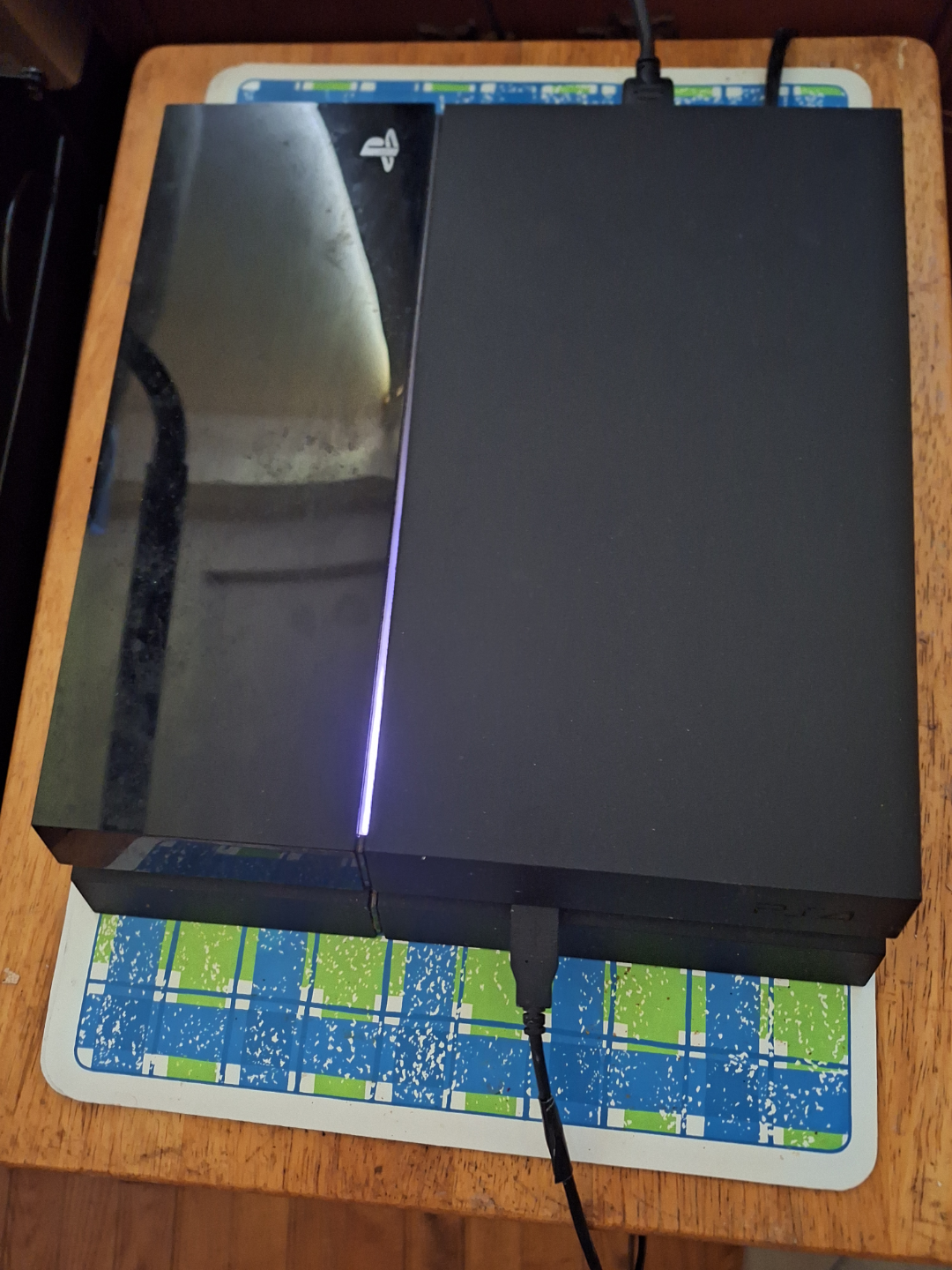 PS4 Console & controllers (bios error / bad hard-drive) - photo 3