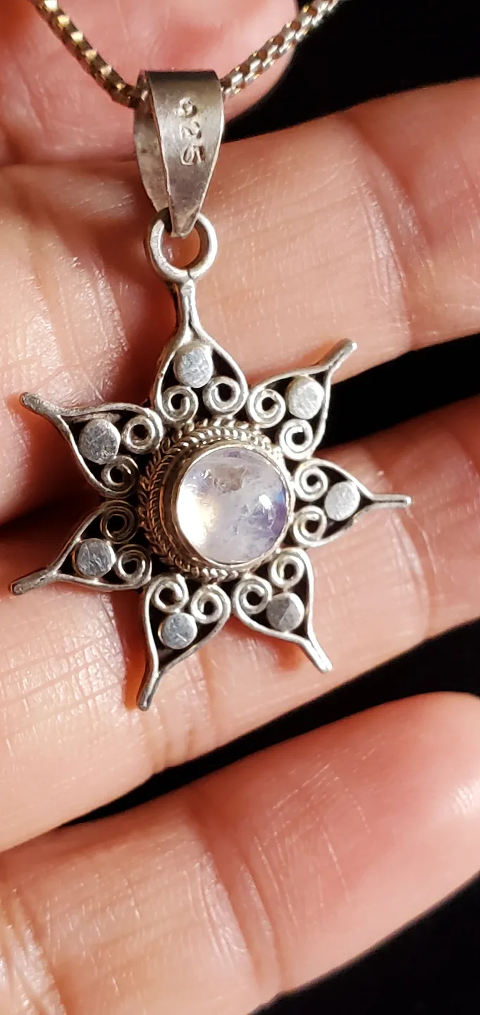 Sterling Silver Moonstone Flower Pendant Necklace image indicator(2)