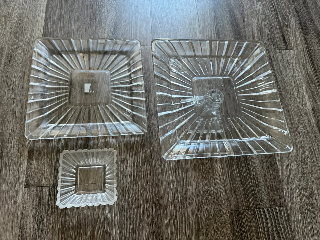 Set of 3 Glass Square Serving Platters thumbnail