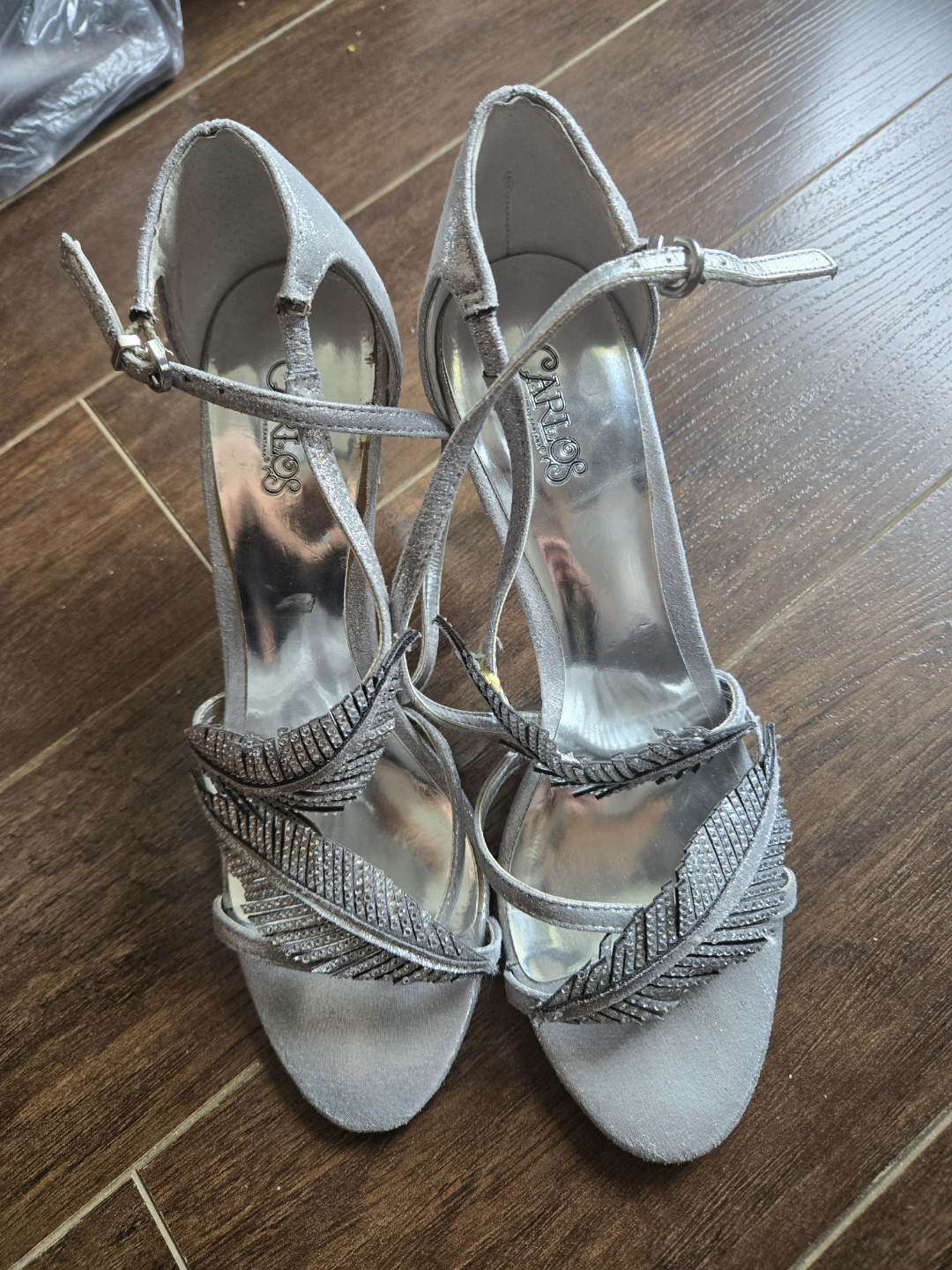 Carlos Santana Size 8 Frisco Silver Heels, Size 8 - photo 4