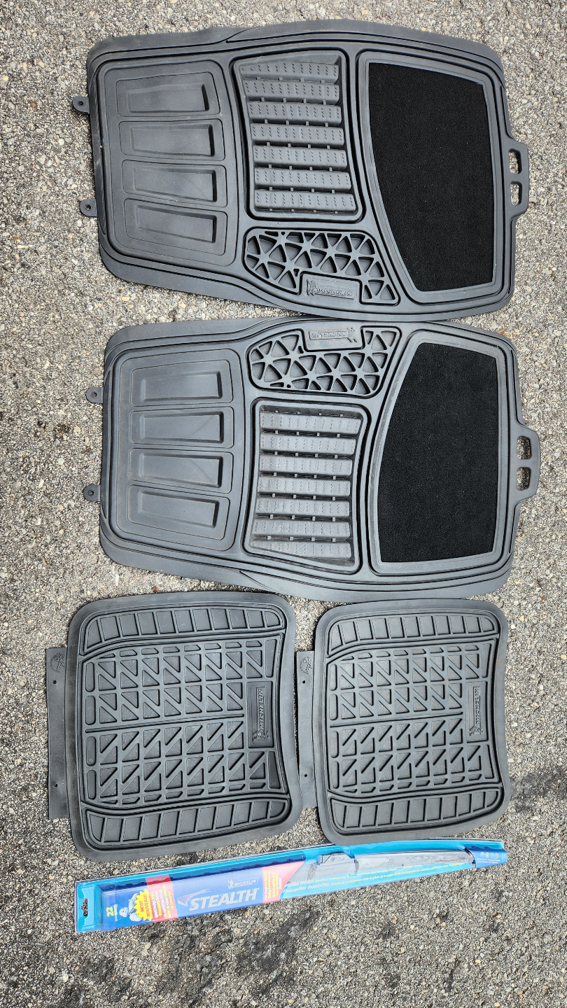 Michelin Floor Mats - Set of 4 and bonus wiper
