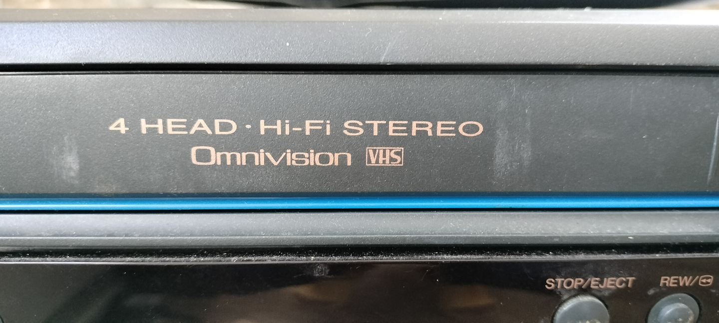 Panasonic PV-7450 VCR Player with Remote - photo 2