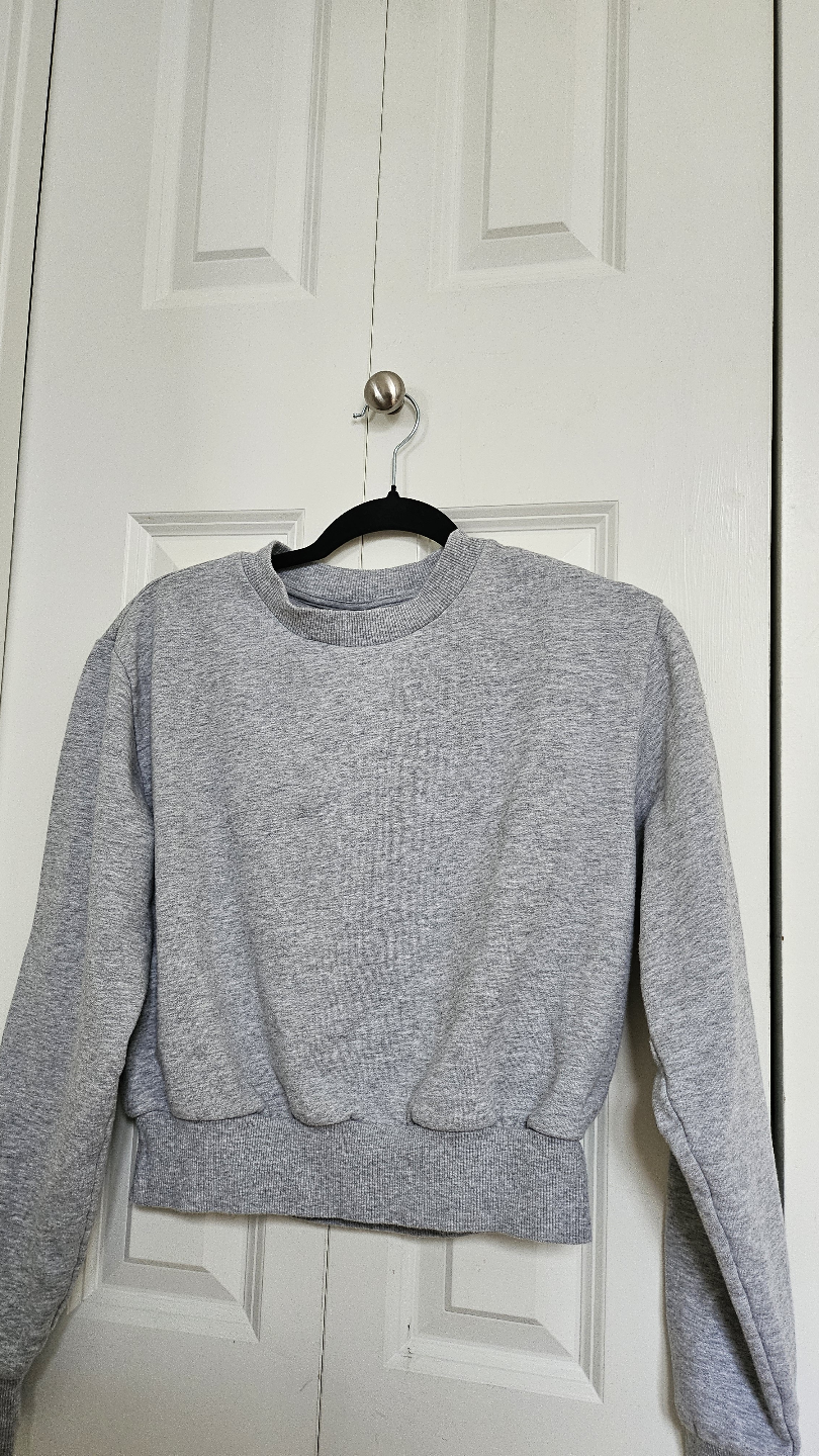 Sunday Best Grey Cropped Crewneck Sweatshirt - photo 2