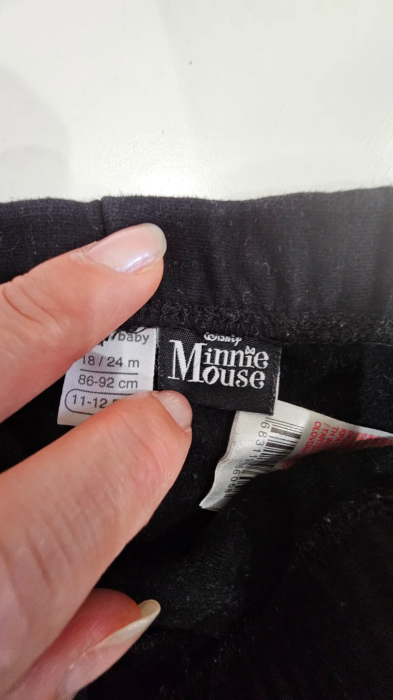 Sweatshirt and Black Pants Outfit #freecycle 🥕 image indicator(3)