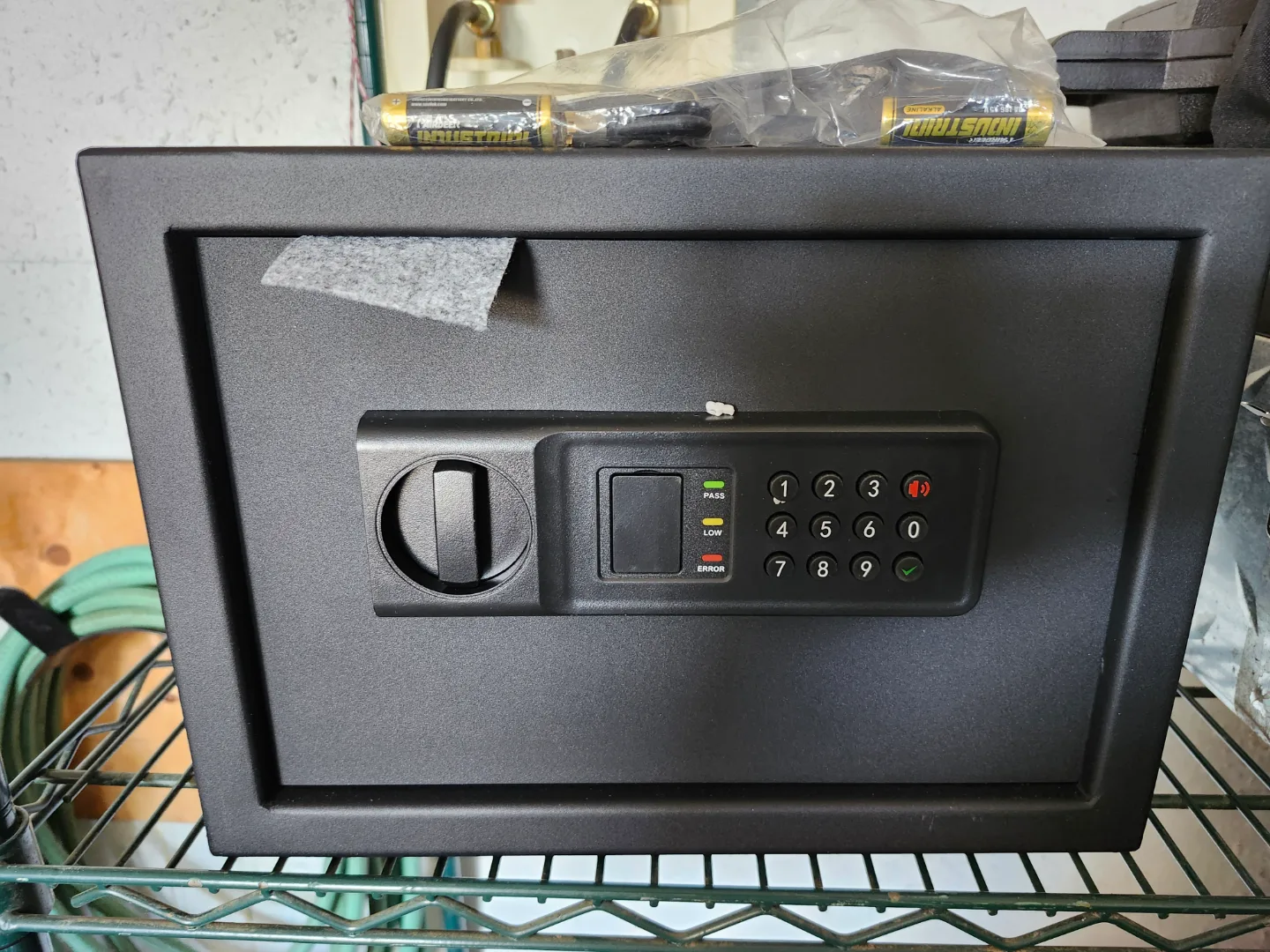Uline H-8937 Digital Safe thumbnail