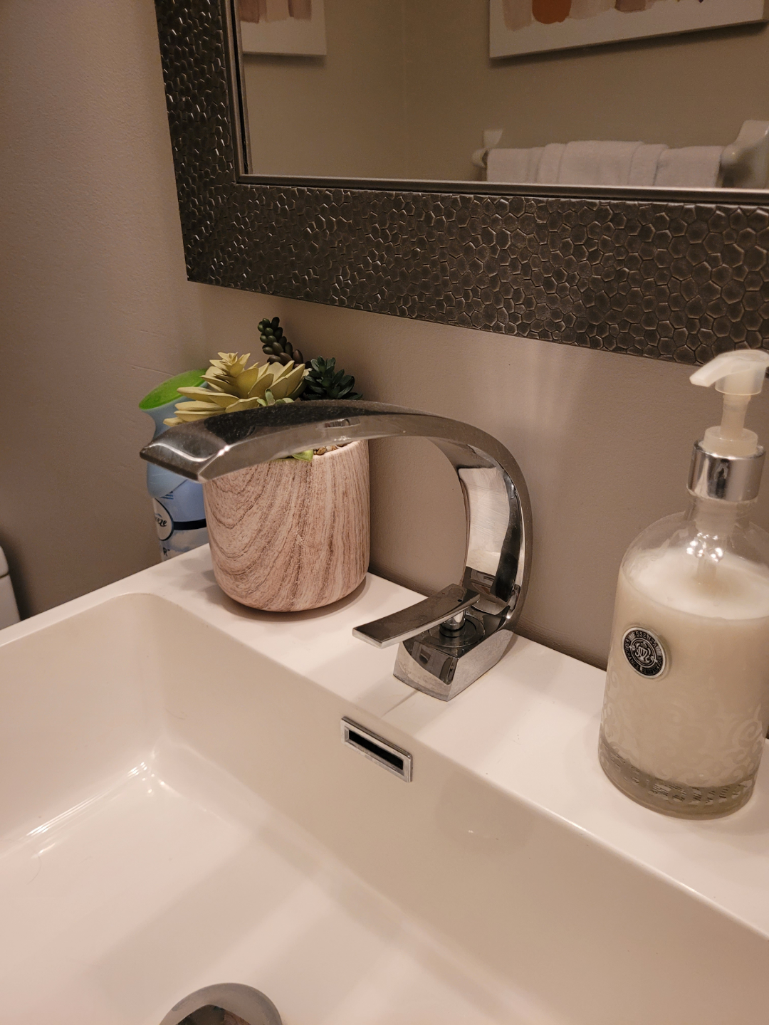 Modern Chrome Bathroom Faucet