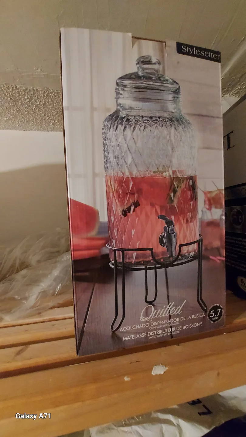 Quilted Beverage Dispenser with Metal Stand image indicator(2)